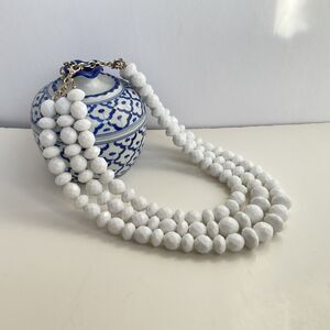 Sugarfix Necklace 3-Strand White Beaded Statement 60s Style Baubles VTG Look.